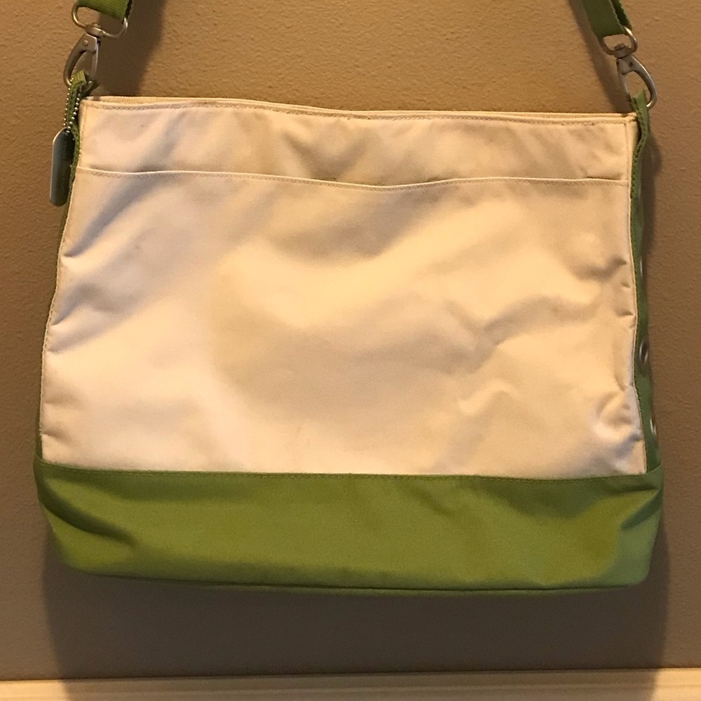 Soren green and cream canvas shoulder bag in EUC